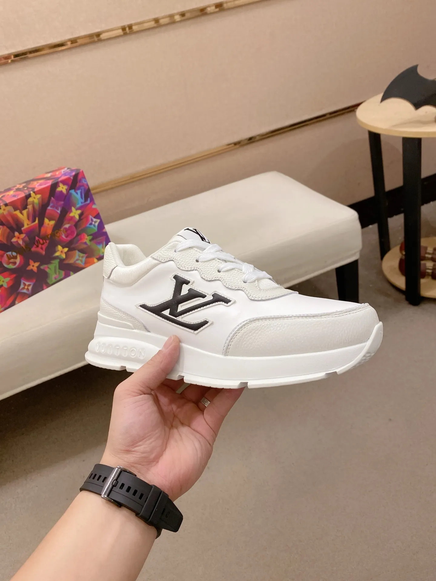 Men's shoes: 442💰🎉🎉LV~Louis Vuitton trendy men's shoes, new shipments, latest matching, the same style as the official website, super high quality, hot sales of the season [strong][strong][strong]Selected first-layer cowhide, comfortable sheepskin lining, original last, comfortable on the foot, wear-resistant rubber outsole, size: 38-44.